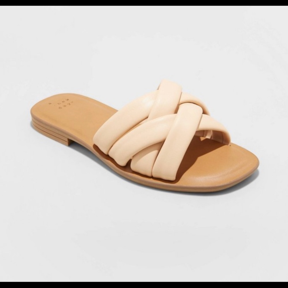 BNWT Rory Padded Slide Sandals in Tan from Target